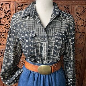 SHAVER LAKE VINTAGE Paisley Bandana Western Floral Patterned Button-Up Blouse
